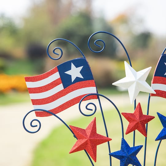 Glitzhome® 30.25" Wood & Metal Patriotic Flags Yard Stake